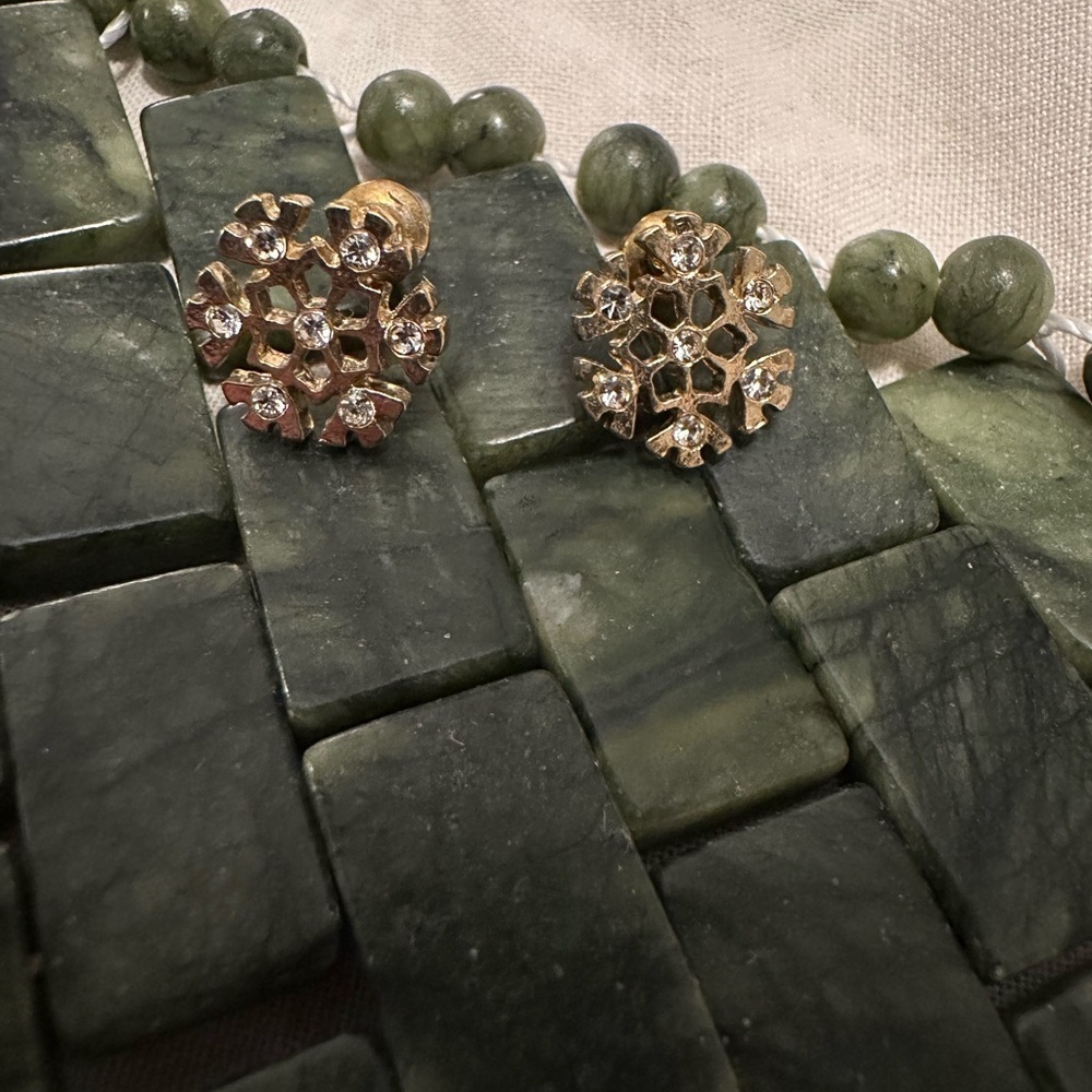 Elegant Gold Snowflake Earrings